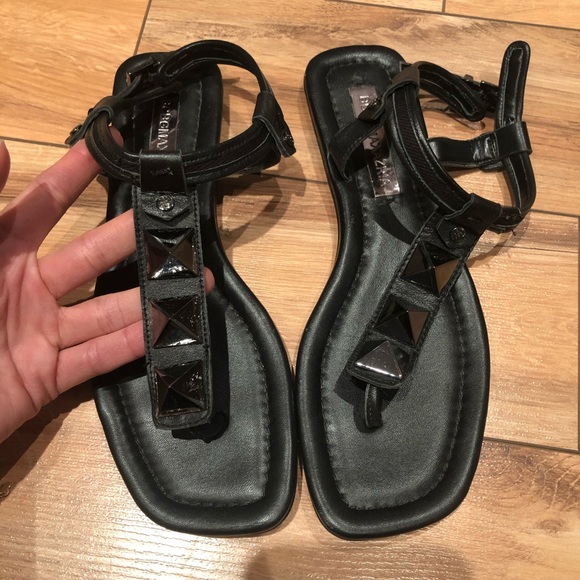 BCBG sandals - Picture 4 of 4